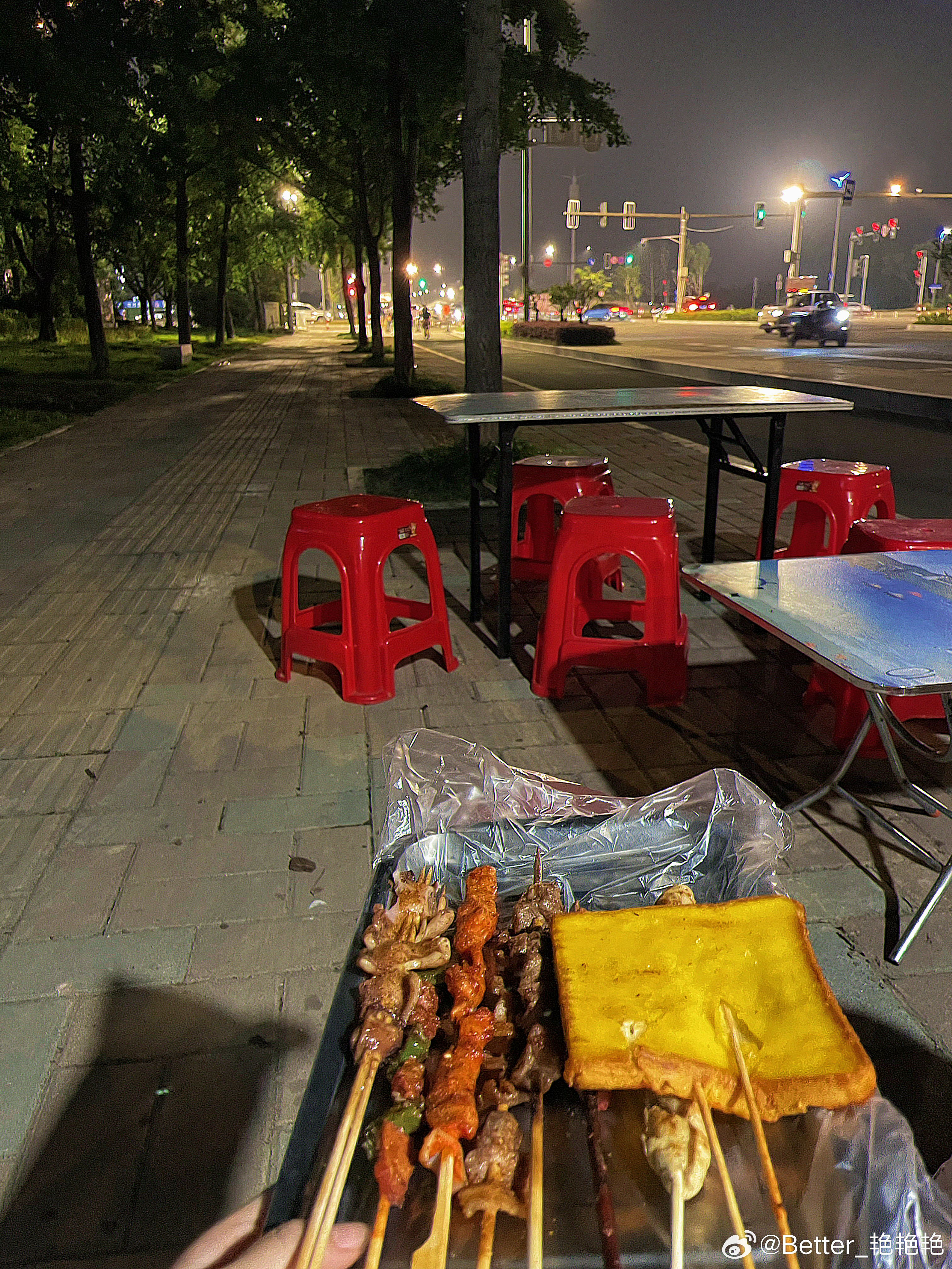 江苏科技大学路边摊烧烤，夜市的独特魅力与风味